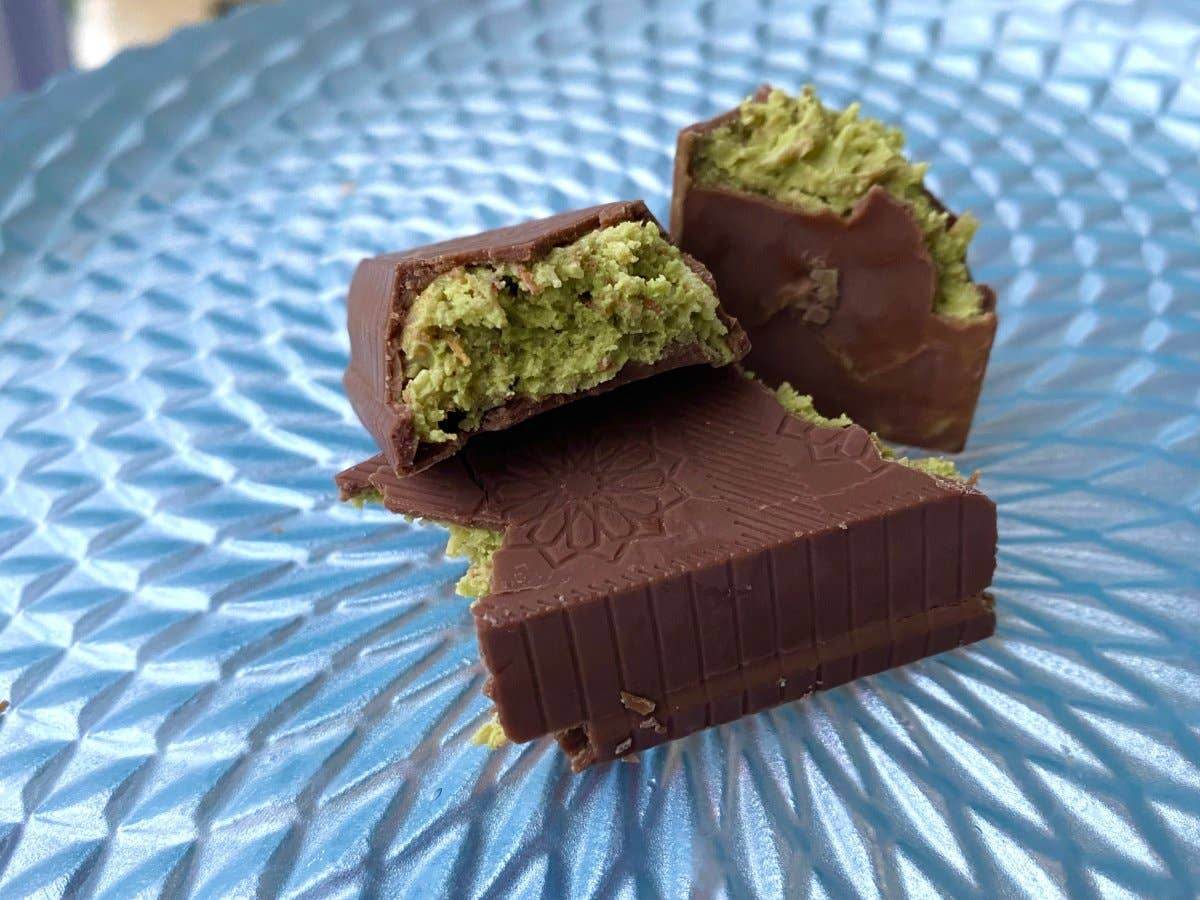 Pistachio Praline Dubai Chocolate Bar – 37gr - 7 Semicolon Couture
