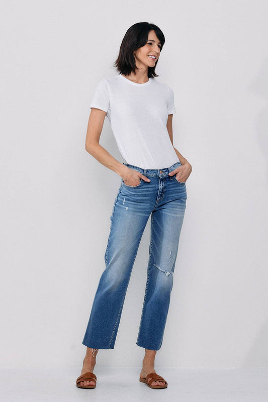 MID RISE STRAIGHT JEANS WITH KNEE RIPS