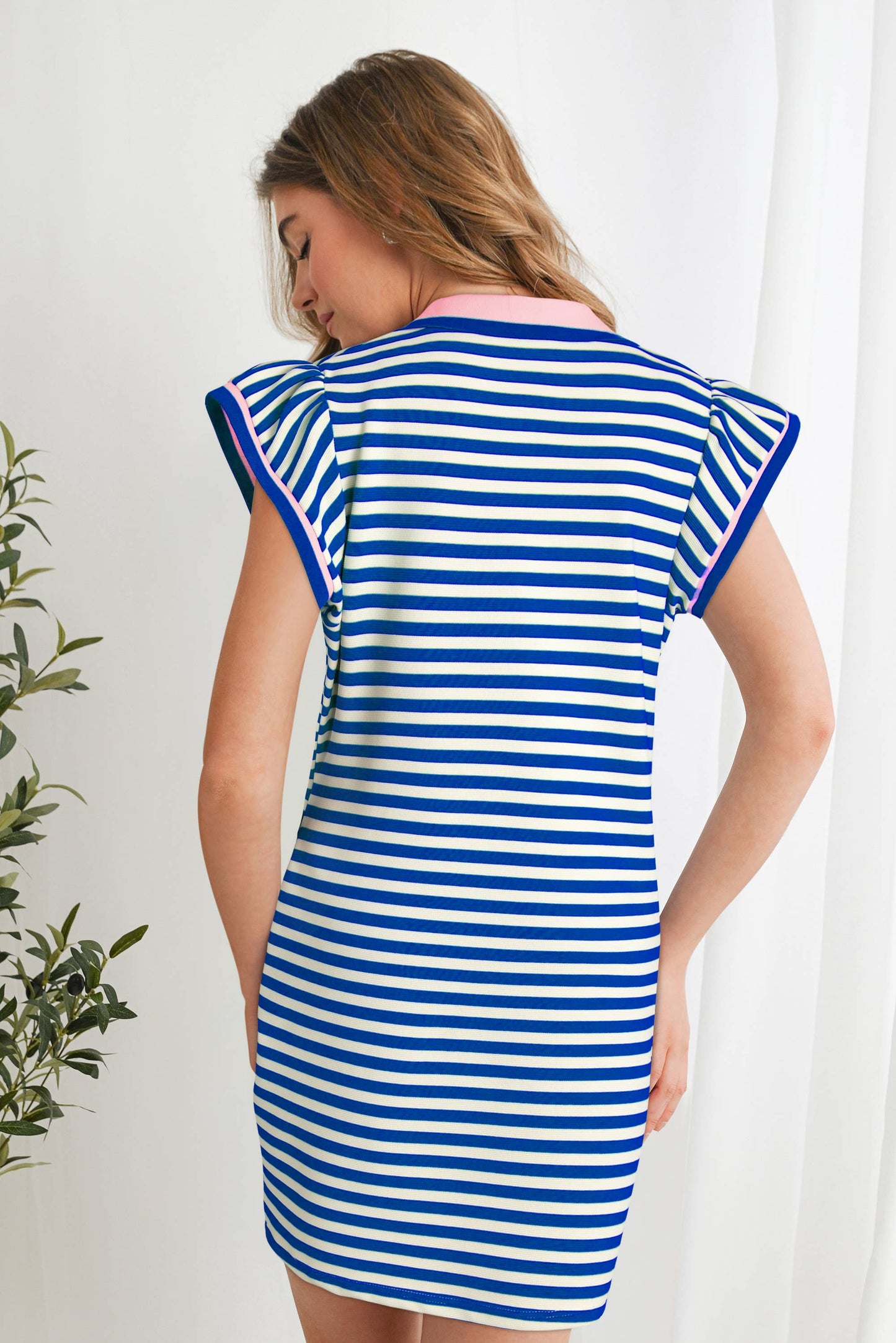 Contrast Striped Ruffle Short Sleeve V-Neck Fit Dress