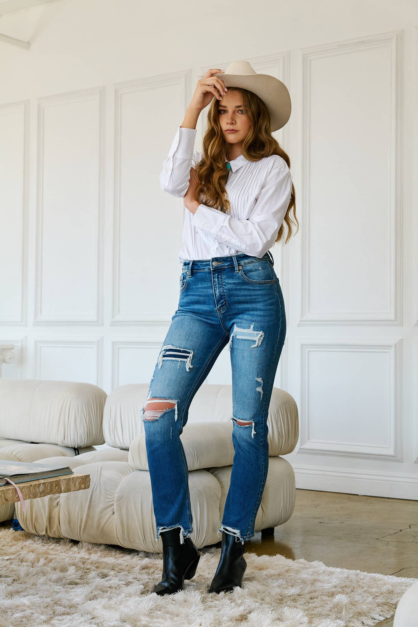 MESH TUMMY CONTROL HIGH RISE STRAIGHT W/ SINGLE CUFF JEANS