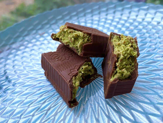 Pistachio Praline Dubai Chocolate Bar – 37gr - 7 Semicolon Couture
