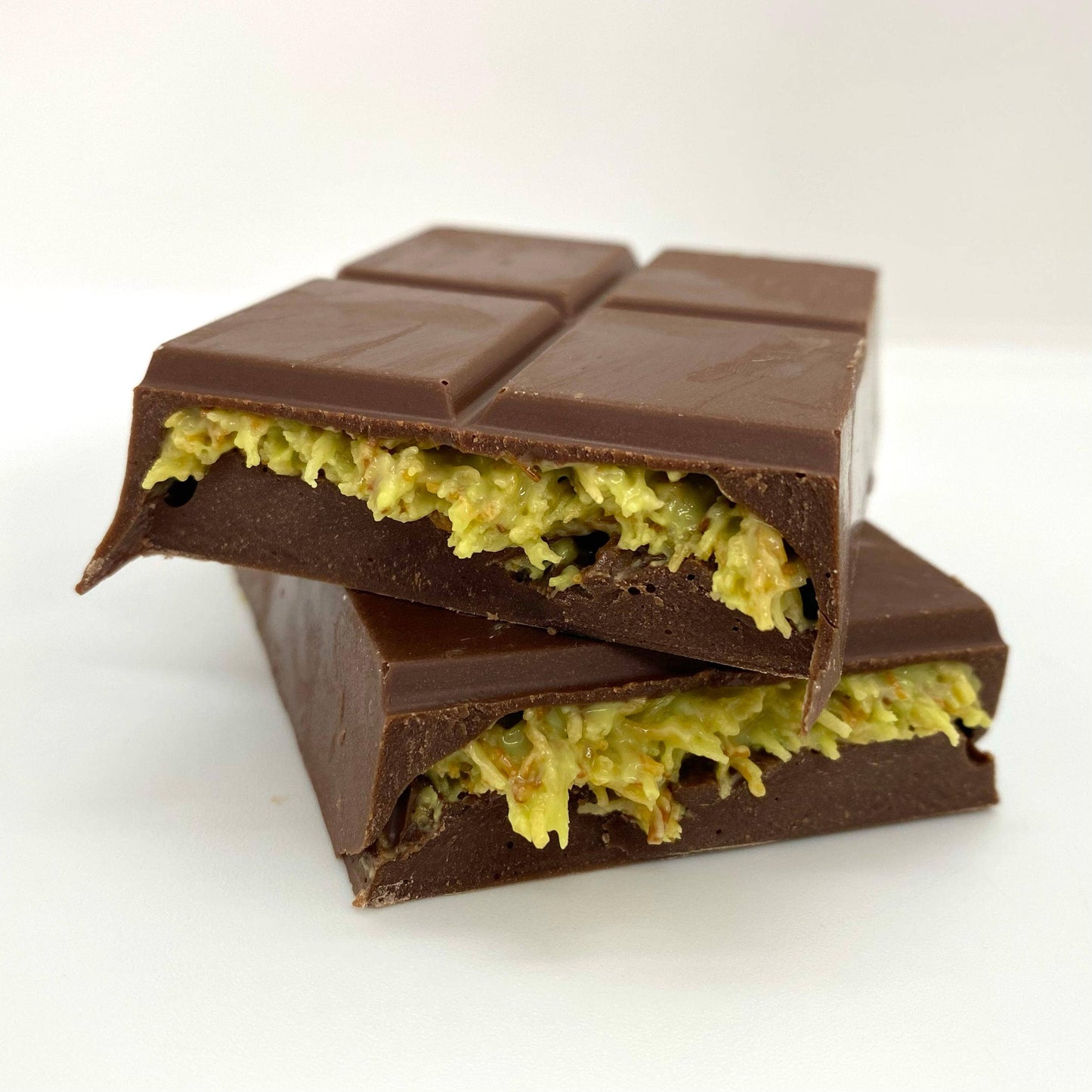VGift-Pistachio Praline Dubai Chocolate Bar – 146g